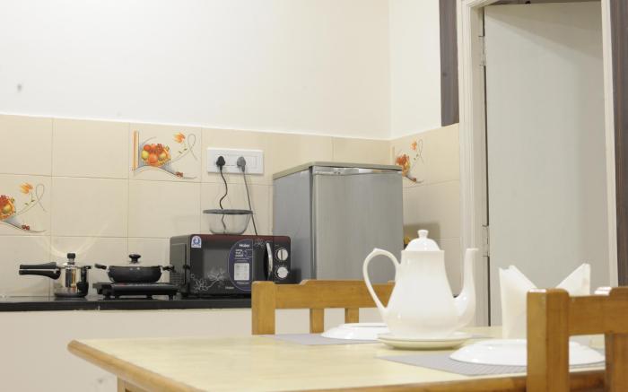 Hop Inn Service Apartment Hotel