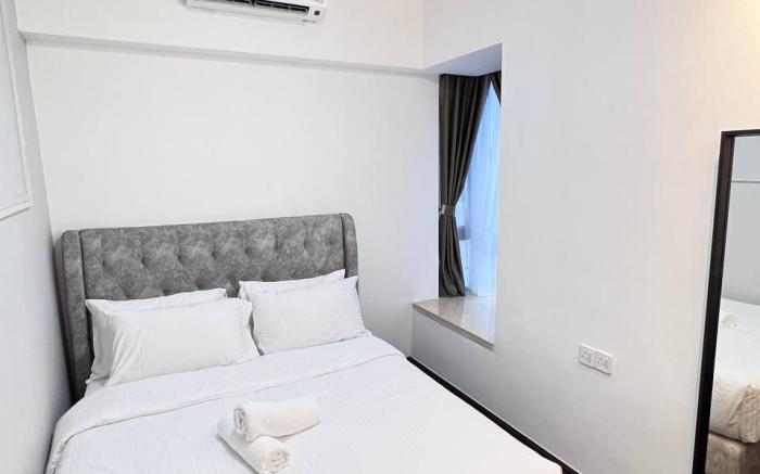 Garden View 2BR unit at R&F Princess by ANJU