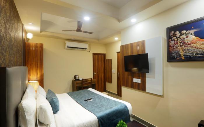 Hotel Luxury Stay Near Delhi Airport