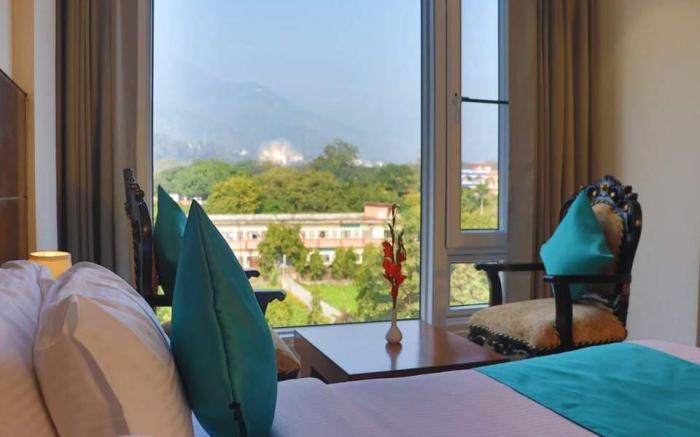 Hotel Green Behind Parmarth Niketan
