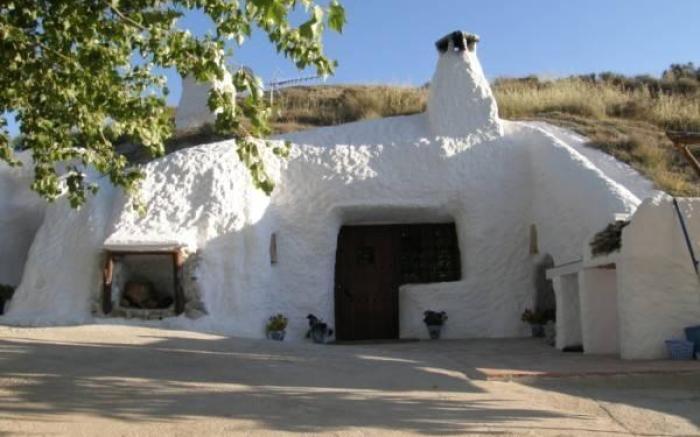 Cueva El Guindas