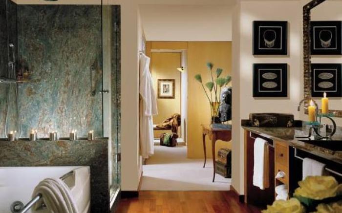 Suites del Mar Fenals Apartments