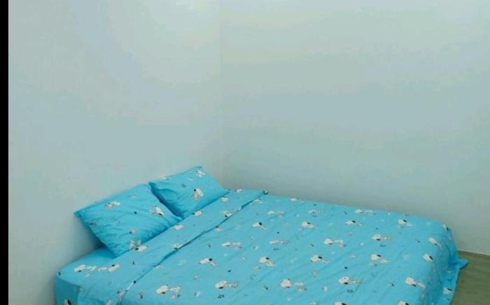 Golden shower apartment WIFI TV Nearby Town area