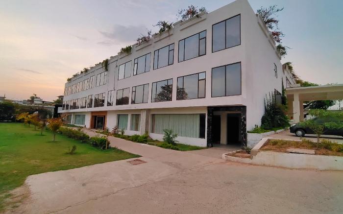 Gautam Hotels and Resort
