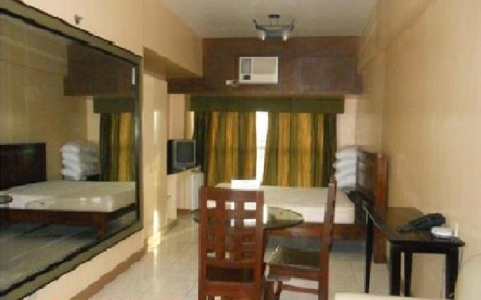 Chic condo 1 q bed near Asian Hosp & festival mall