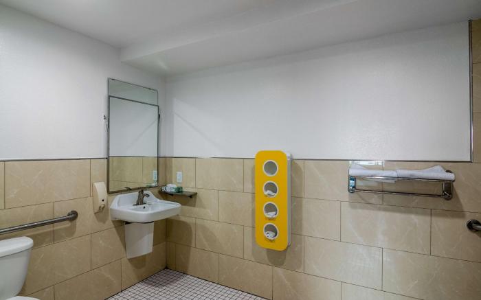 Motel 6 Norwalk, CA