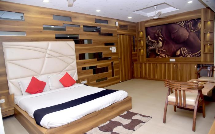 HOTEL RADIANCE