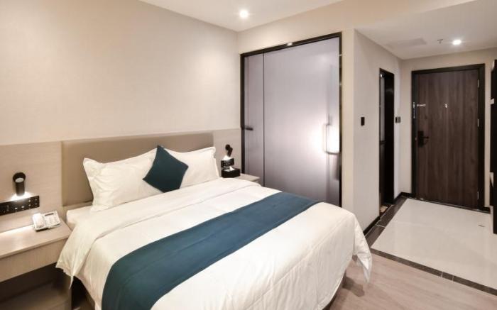 Shell Hotel Guangdong Zhuhai Doumen District Jingan Pedestrian Street