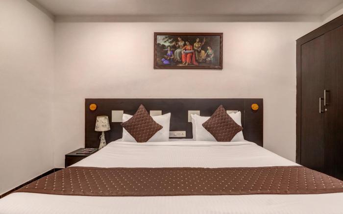 HOTEL ROYAL PALM