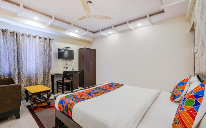FabExpress Amazing Inn - Nr. Forum mall
