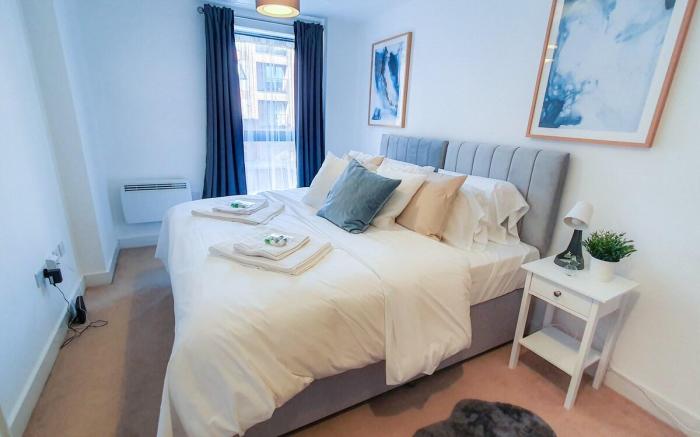 Lovely Flat in Kiln Close with Free Parking