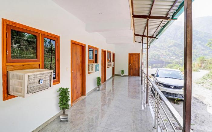 Collection O Studioz Om River Resort