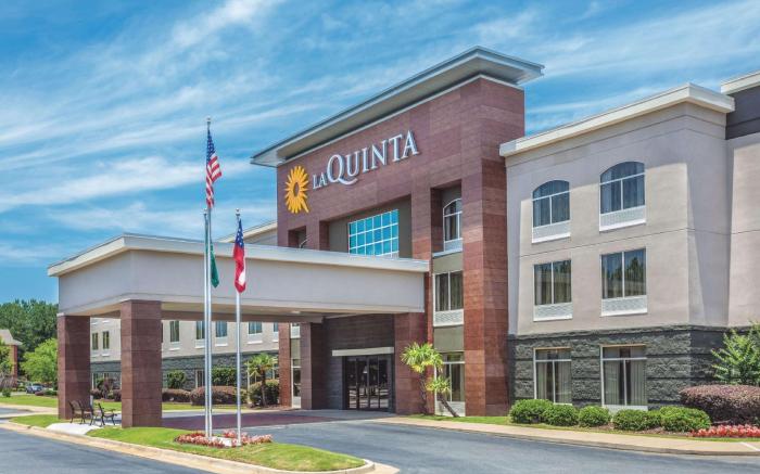 La Quinta Inn & Suites by Wyndham Columbus North