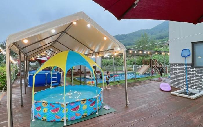 Cheongdo dolgorae poolhouse pension