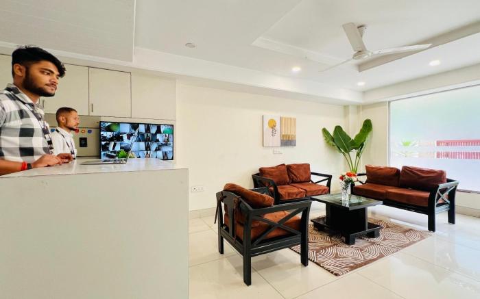 BluO Studio1 Golf Course Road, Gym, Balcony Garden