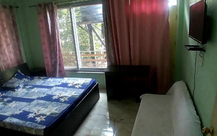 Green Bird Guest House
