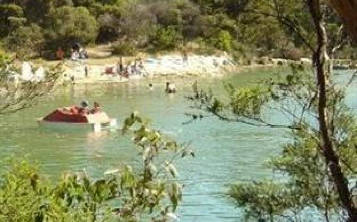 Crayfish Creek Van and Cabin Park