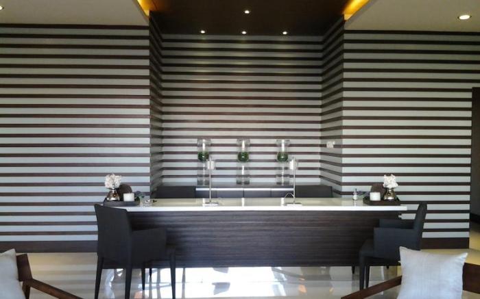 Avenue Suites