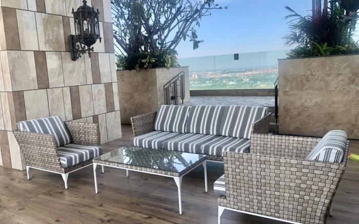 Discover The Serenity Of Riviera W/Seaview Studio