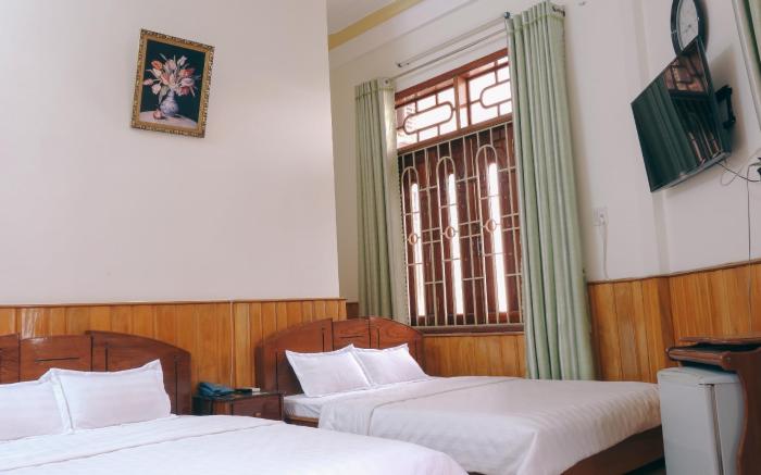 Hai Huong Hotel