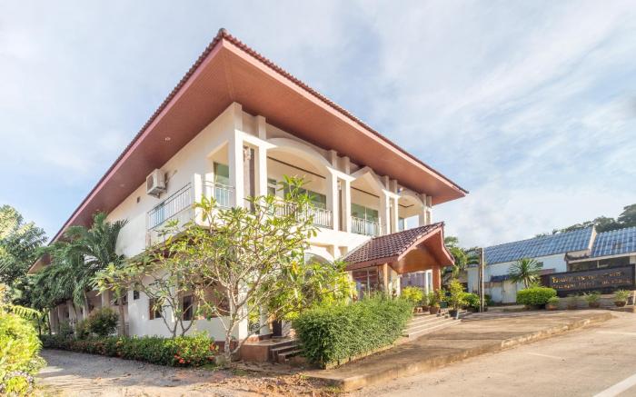 OYO 918 Kachapol Hotel
