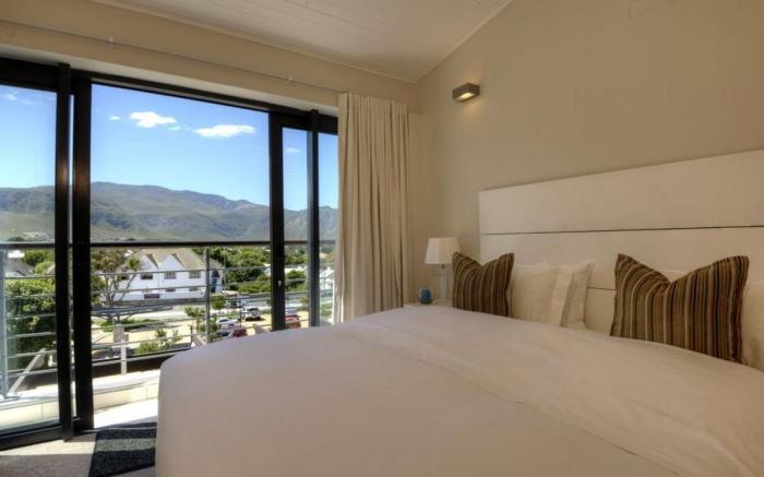 The Whale Coast All Suite Hotel