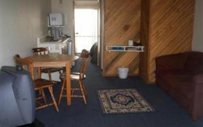Bennetts Thermal Pools Motor Inn                                                            