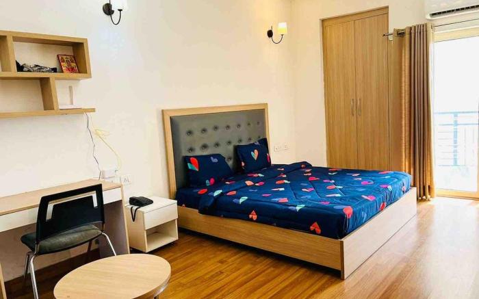 Circle by Noida Studios