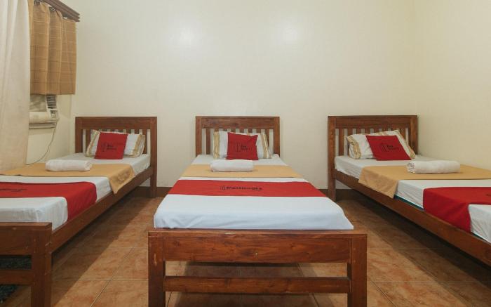 RedDoorz @ Plaza La Paz Iloilo City