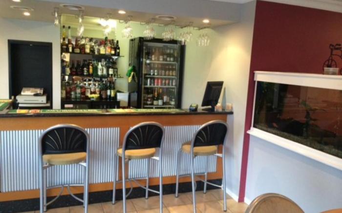 Cotswold Motor Inn