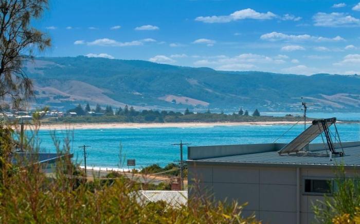 Coral Reef Holiday House