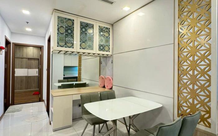 COZY APART - Vinhomes Central Park & Ice Rink