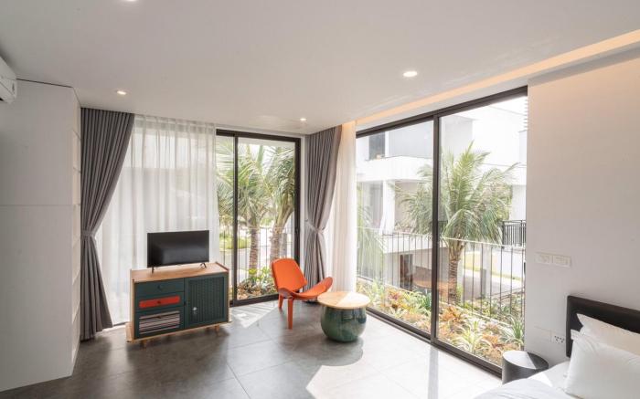 Flamingo Dai Lai Villa 5bedrooms AC Heat, Elevator