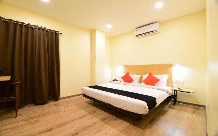 Hotel Ambika Grand