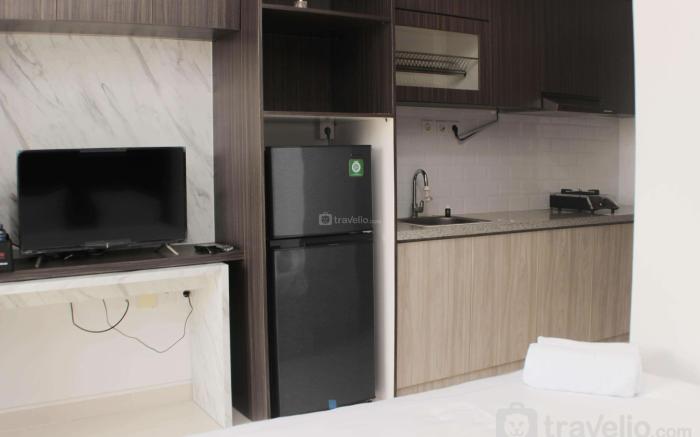 Nice and Comfy Studio West Vista Apt By Travelio