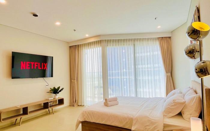 Studio Apartment Louis&Jack Home 50m2 with Balcony