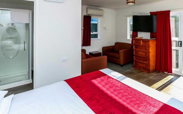 Comfort Inn Westshore Beach
