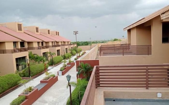 Palette by CheckIn The Royal Castle Resort Rajkot