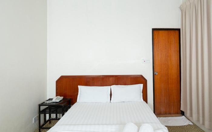OYO 89619 De Choice Hotel
