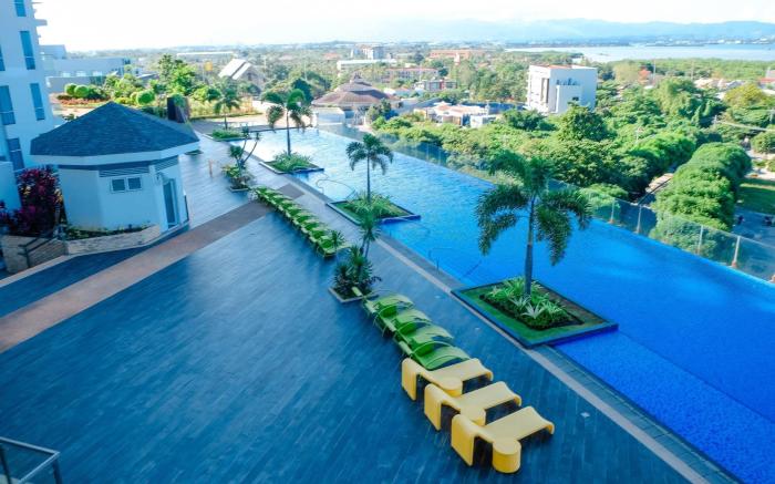 seaview 1 bedroom unit at mactan newtown boulevard