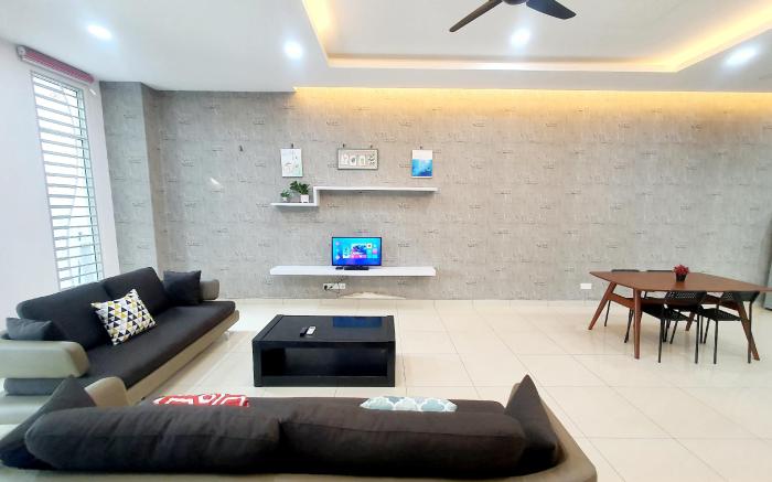 MODERN STYLISH 2STOREY HOUSE 8PAX@ALMA NEAR JUSCO