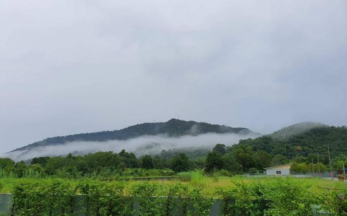 Mountain view pool villa rayong