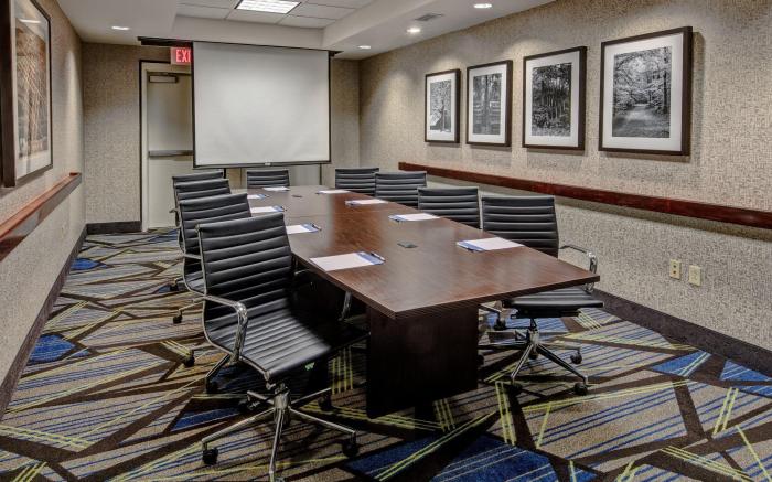 Holiday Inn Express Hotel & Suites Jackson Northeast By IHG