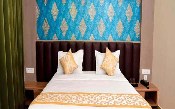 Hotel Olive Crown