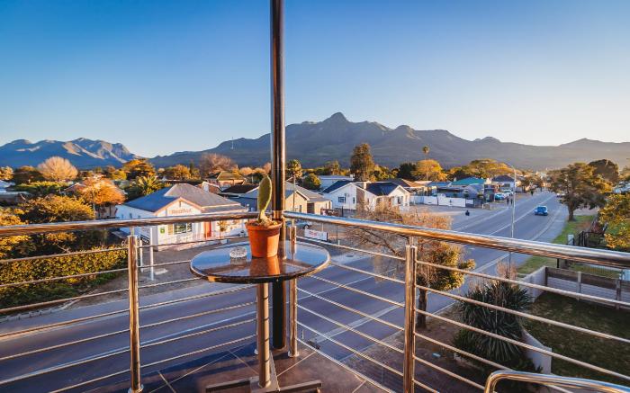 17onWellington Suites