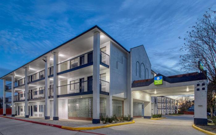 SureStay by Best Western Spring North Houston