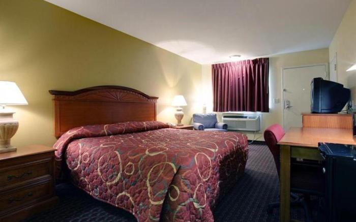 Americas Best Value Inn & Suites Yukon Oklahoma City
