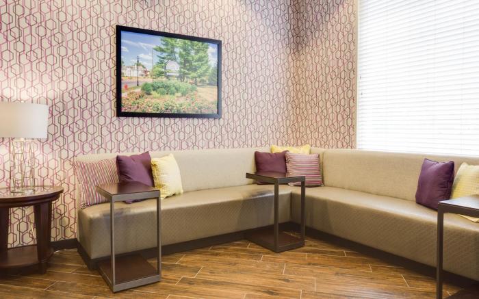 Drury Inn & Suites Middletown Franklin