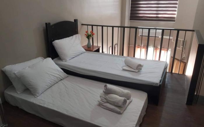 Affordable Tagaytay Monteluce 2 BR LOFT w/Pool  82