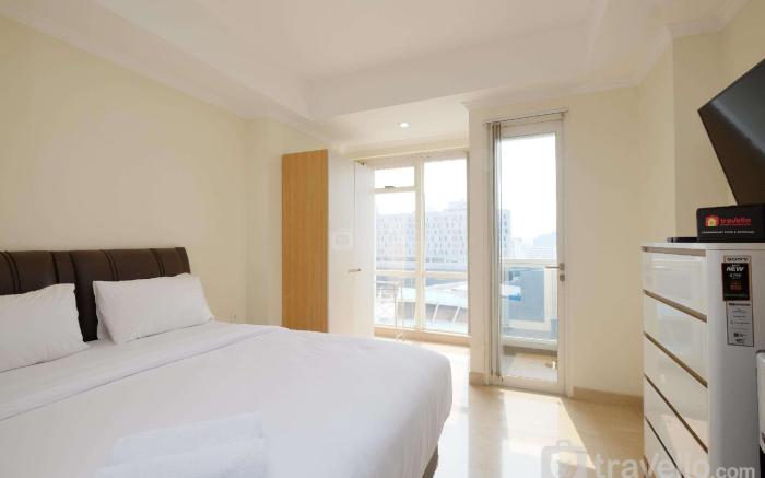 Best Deal Comfy Studio at Menteng Park By Travelio